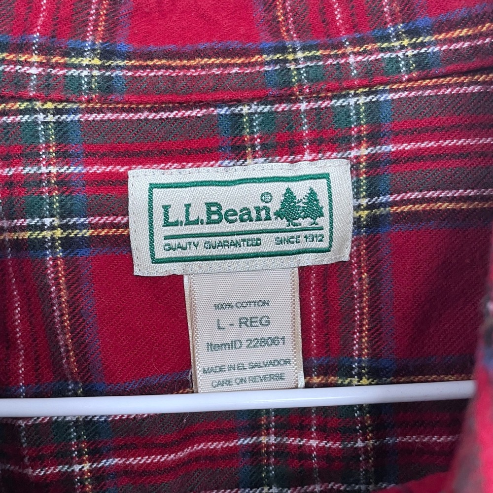LL Bean Red and Green Plaid Flannel Shirt Large Button Down ItemID 228061 - Picture 4 of 6